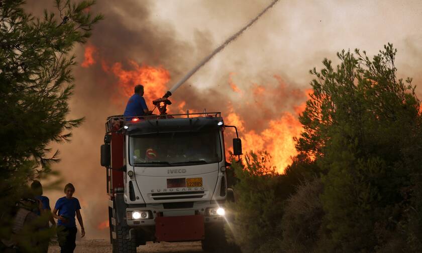 Φωτιές: Έξι χώρες στέλνουν βοήθεια στην Ελλάδα για την αντιμετώπιση των πυρκαγιών Φωτιές: Έξι χώρες στέλνουν βοήθεια στην Ελλάδα για την αντιμετώπιση των πυρκαγιών