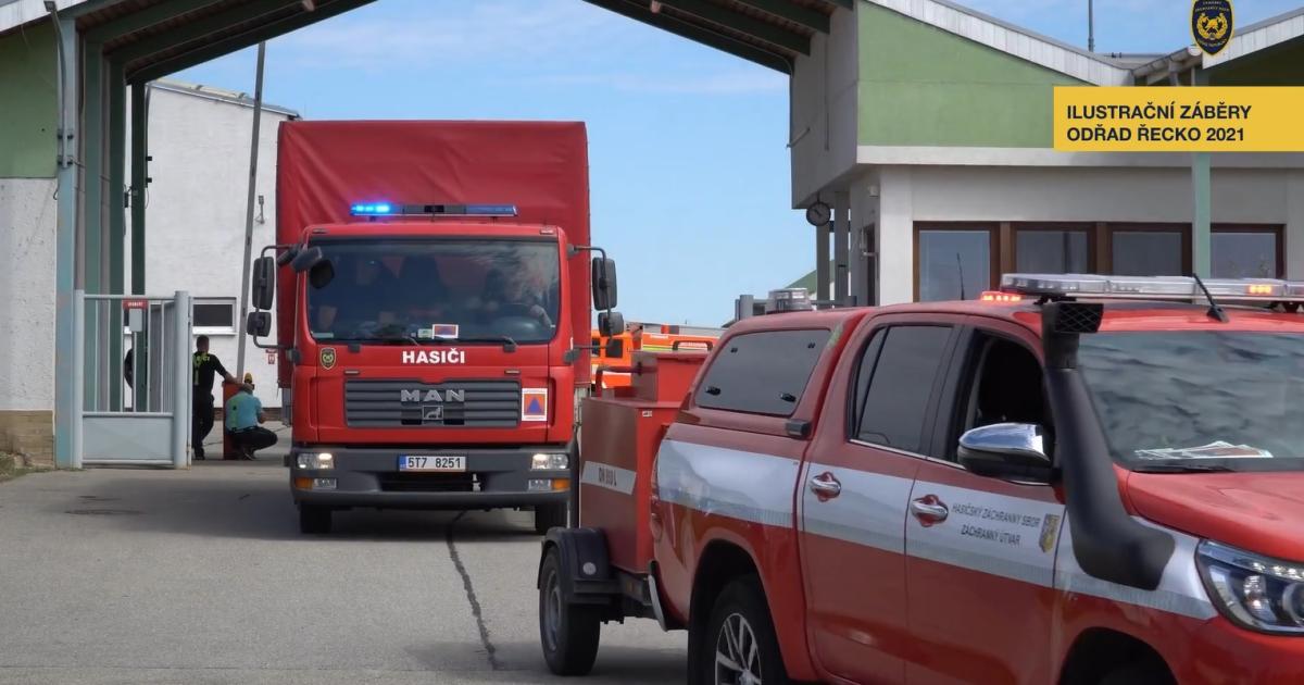Σουφλί: Έρχονται οι Τσέχοι δασοπυροσβέστες να βοηθήσουν στην πυρόσβεση στο δάσος Δαδιάς (video) Σουφλί: Έρχονται οι Τσέχοι δασοπυροσβέστες να βοηθήσουν στην πυρόσβεση στο δάσος Δαδιάς (video)