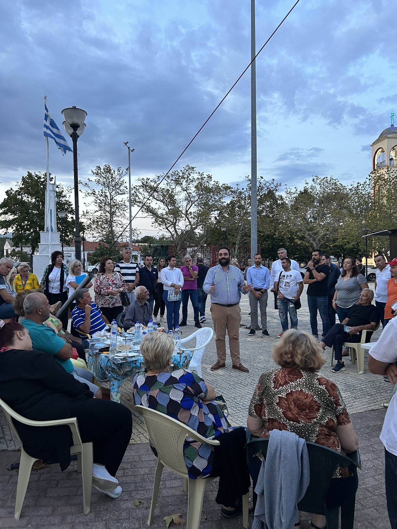 “Οι κάτοικοι των οικισμών μας, στηρίζουν ΔΥΝΑΤΑ τον Αντώνη Γραβάνη και την παράταξη ΚΟΜΟΤΗΝΗ ΔΥΝΑΤΑ” “Οι κάτοικοι των οικισμών μας, στηρίζουν ΔΥΝΑΤΑ τον Αντώνη Γραβάνη και την παράταξη ΚΟΜΟΤΗΝΗ ΔΥΝΑΤΑ”