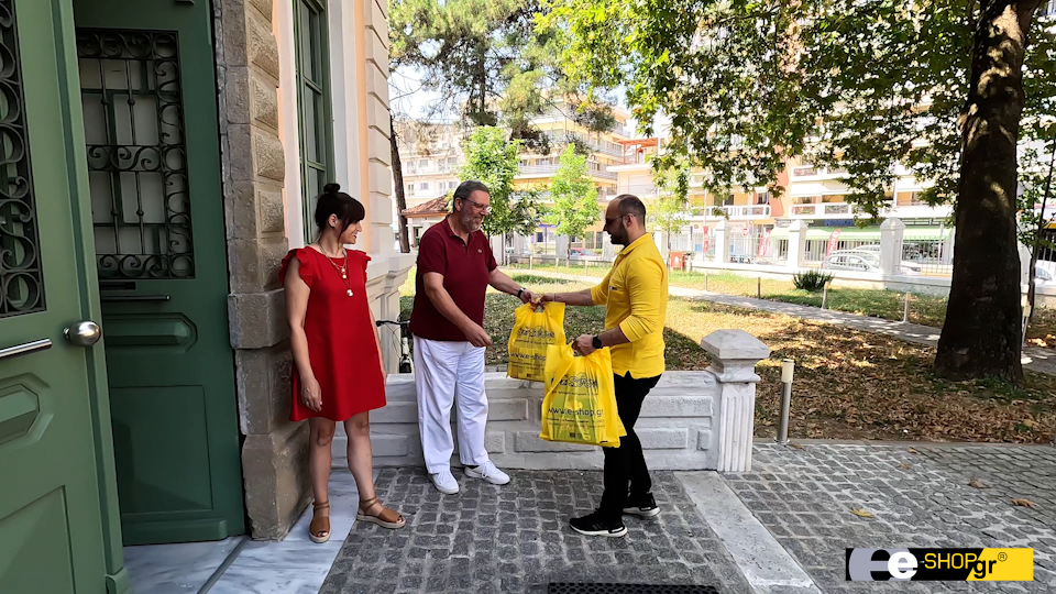 To e-shop.gr σε συνεργασία με τον Εκδοτικό όμιλο ΣΜΥΡΝΙΩΤΑΚΗ προσφέρει δωρεάν 100 τίτλους Βιβλίων στην Δημοτική Βιβλιοθήκη Κομοτηνής To e-shop.gr σε συνεργασία με τον Εκδοτικό όμιλο ΣΜΥΡΝΙΩΤΑΚΗ προσφέρει δωρεάν 100 τίτλους Βιβλίων στην Δημοτική Βιβλιοθήκη Κομοτηνής