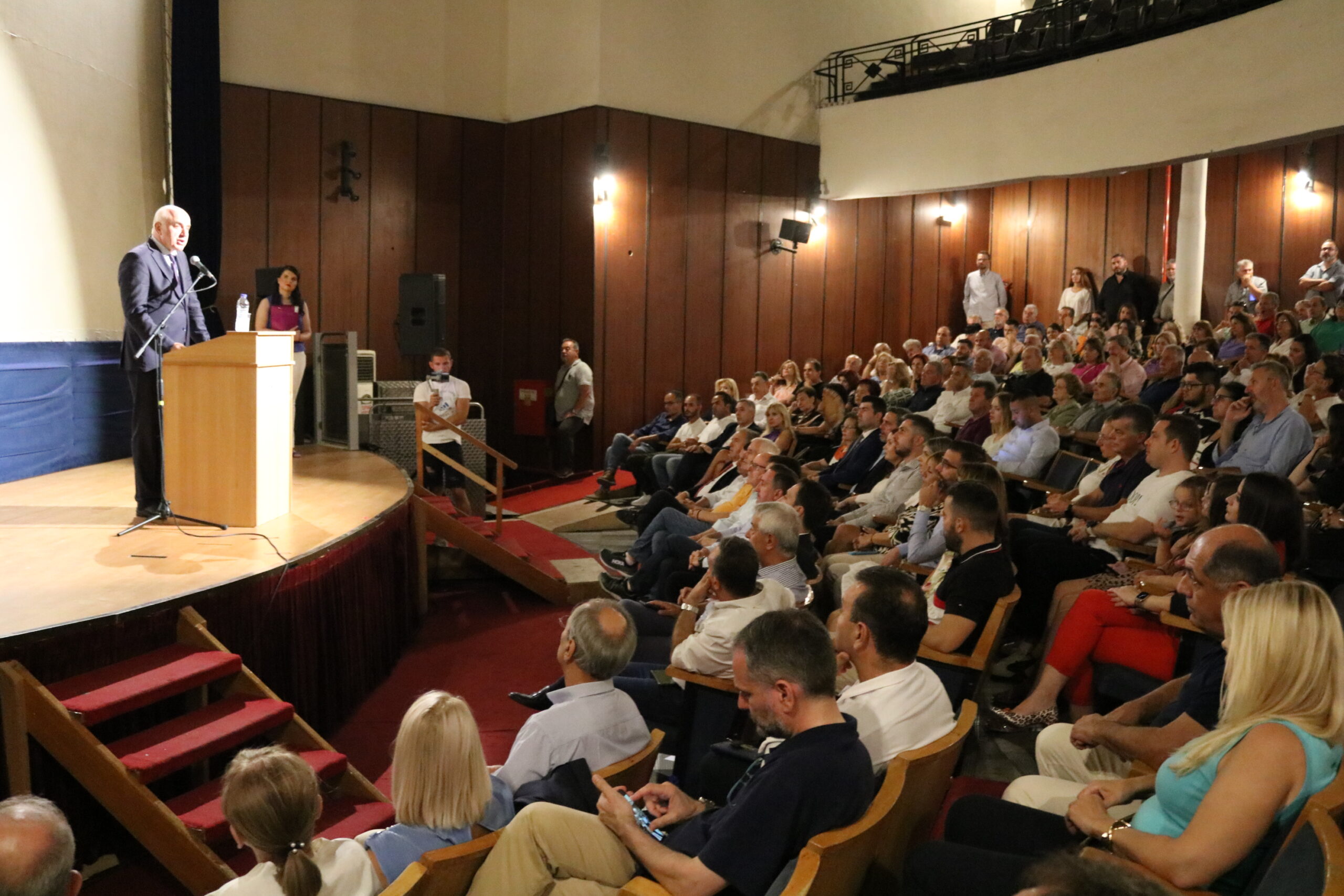 Ο Χρήστος Μέτιος παρουσίασε το πρόγραμμα και τους υποψηφίους της Νέας Περιφερειακής Αναγέννησης στην Περιφερειακή Ενότητα Έβρου Ο Χρήστος Μέτιος παρουσίασε το πρόγραμμα και τους υποψηφίους της Νέας Περιφερειακής Αναγέννησης στην Περιφερειακή Ενότητα Έβρου