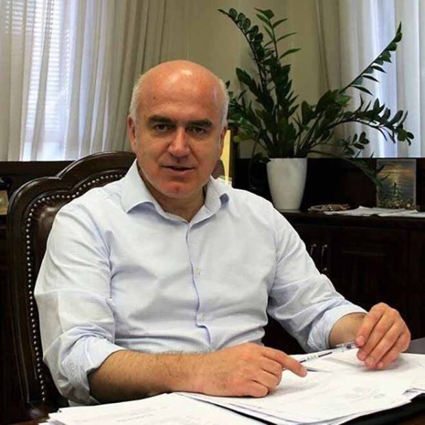 Οι 115 υποψήφιοι της παράταξης «Νέα Περιφερειακή Αναγέννηση» του Περιφερειάρχη ΑΜΘ Χρήστου Μέτιου Οι 115 υποψήφιοι της παράταξης «Νέα Περιφερειακή Αναγέννηση» του Περιφερειάρχη ΑΜΘ Χρήστου Μέτιου