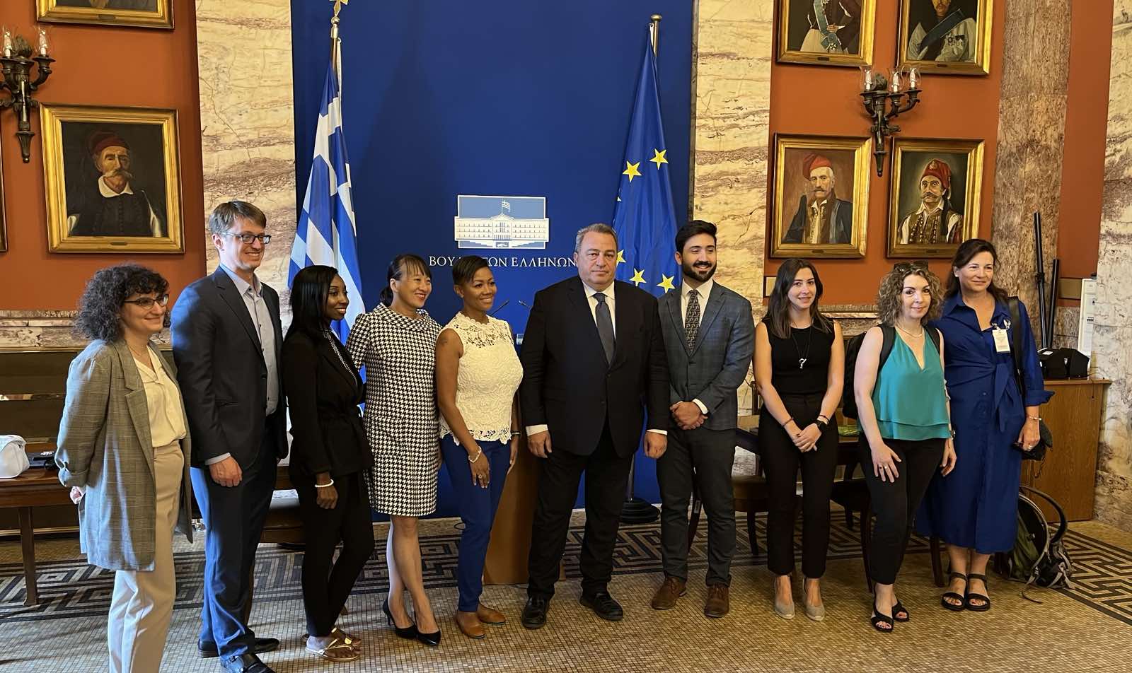 ΥΠΟΤΡΟΦΟΥΣ ΤΟΥ ΠΡΟΓΡΑΜΜΑΤΟΣ ΝΕΩΝ ΗΓΕΤΩΝ GMF ΤΩΝ ΗΠΑ ΦΙΛΟΞΕΝΗΣΕ ΣΤΟ ΚΟΙΝΟΒΟΥΛΙΟ Ο ΕΥΡΙΠΙΔΗΣ ΣΤΥΛΙΑΝΙΔΗΣ ΥΠΟΤΡΟΦΟΥΣ ΤΟΥ ΠΡΟΓΡΑΜΜΑΤΟΣ ΝΕΩΝ ΗΓΕΤΩΝ GMF ΤΩΝ ΗΠΑ ΦΙΛΟΞΕΝΗΣΕ ΣΤΟ ΚΟΙΝΟΒΟΥΛΙΟ Ο ΕΥΡΙΠΙΔΗΣ ΣΤΥΛΙΑΝΙΔΗΣ