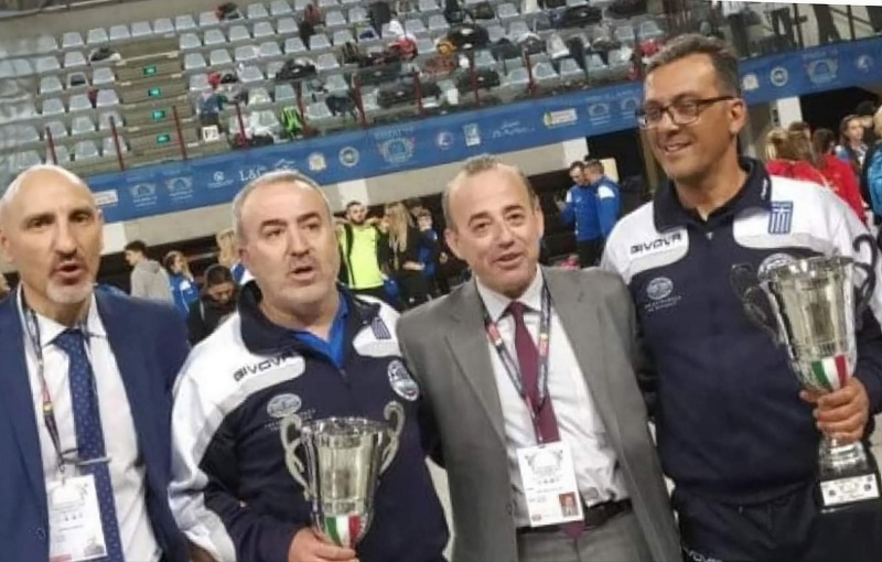 «Με την 3η θέση της Ελλάδας στον Κόσμο, αποδείξαμε ότι είμαστε σταθερά ανάμεσα στις κορυφαίες δυνάμεις» «Με την 3η θέση της Ελλάδας στον Κόσμο, αποδείξαμε ότι είμαστε σταθερά ανάμεσα στις κορυφαίες δυνάμεις»