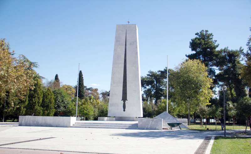 Διήμερος εορτασμός στην Κομοτηνή για την Ημέρα Μνήμης των Εθνικών μας Ευεργετών από την ΑΜΘ Διήμερος εορτασμός στην Κομοτηνή για την Ημέρα Μνήμης των Εθνικών μας Ευεργετών από την ΑΜΘ