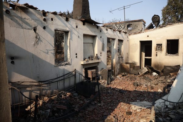 Υπουργείο Εργασίας: Υπέγραψε απόφαση για μέτρα στους πολίτες και τις επιχειρήσεις που επλήγησαν από τις φωτιές Υπουργείο Εργασίας: Υπέγραψε απόφαση για μέτρα στους πολίτες και τις επιχειρήσεις που επλήγησαν από τις φωτιές