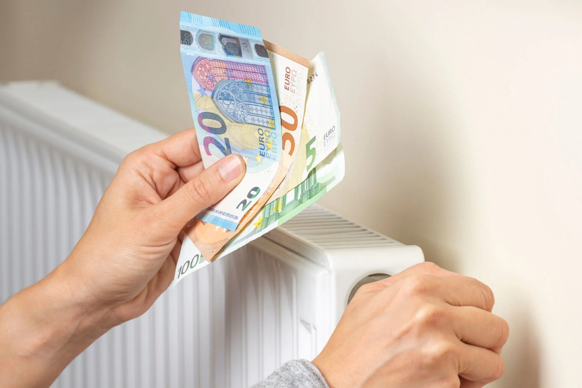 Έξτρα μπόνους 2.000 ευρώ στο επίδομα θέρμανσης για οικογένειες με παιδιά Έξτρα μπόνους 2.000 ευρώ στο επίδομα θέρμανσης για οικογένειες με παιδιά