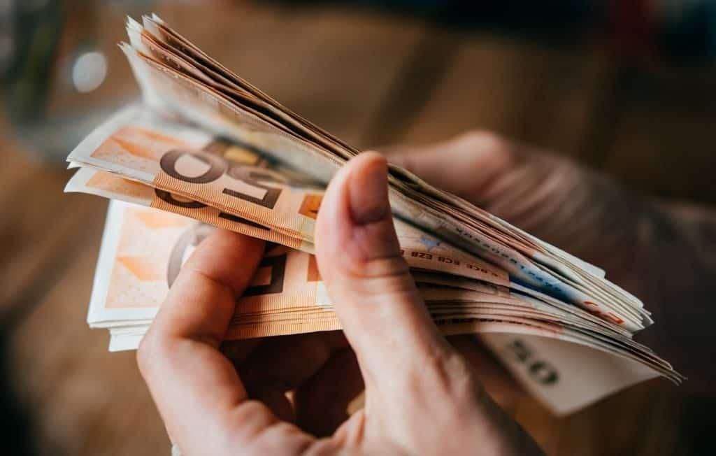 Υπ. Οικονομικών: Πέντε μέτρα που θα οδηγήσουν σε ενίσχυση του εισοδήματος των πολιτών Υπ. Οικονομικών: Πέντε μέτρα που θα οδηγήσουν σε ενίσχυση του εισοδήματος των πολιτών