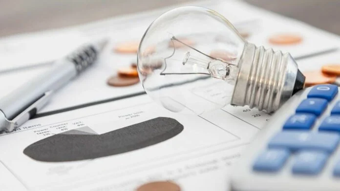 Nέες παρεμβάσεις από την κυβέρνηση για το ρεύμα- Στο επίκεντρο νοικοκυριά και συνεπείς καταναλωτές Nέες παρεμβάσεις από την κυβέρνηση για το ρεύμα- Στο επίκεντρο νοικοκυριά και συνεπείς καταναλωτές