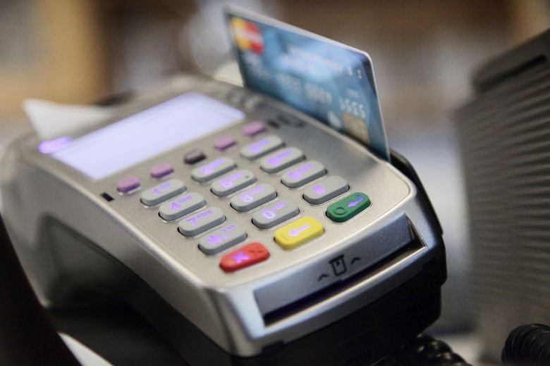 ΑΑΔΕ: Περίπου 500.000 επιχειρήσεις θα λάβουν e-mail για τη διασύνδεση POS – ταμειακών μηχανών ΑΑΔΕ: Περίπου 500.000 επιχειρήσεις θα λάβουν e-mail για τη διασύνδεση POS – ταμειακών μηχανών