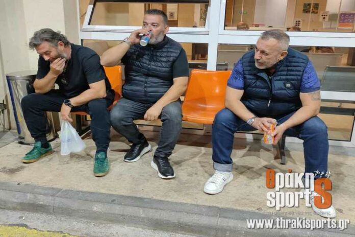 Στο Νοσοκομείο Βέροιας ο Πεχλιβανόπουλος – Δίπλα του η διοίκηση του Πανθρακικού και ανακούφιση μετά το εξιτήριο Στο Νοσοκομείο Βέροιας ο Πεχλιβανόπουλος – Δίπλα του η διοίκηση του Πανθρακικού και ανακούφιση μετά το εξιτήριο