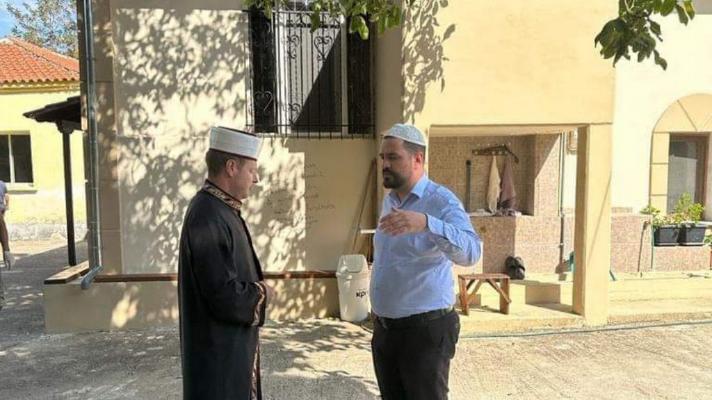 Απειλητικά μηνύματα από αγνώστους βρέθηκαν γραμμένα σε τοίχους του Ιερού Τεμένους στο Πίλημα Ξάνθης Απειλητικά μηνύματα από αγνώστους βρέθηκαν γραμμένα σε τοίχους του Ιερού Τεμένους στο Πίλημα Ξάνθης