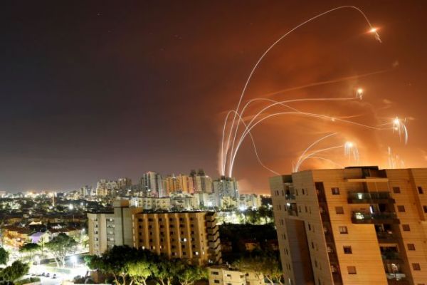 Γενικεύεται η μάχη μεταξύ Ισραήλ και Χαμάς-Τουλάχιστον 600 νεκροί Ισραηλινοί και 320 Παλαιστίνιοι-Εμπλοκή και της Λιβανέζικης Χεζμπολάχ Γενικεύεται η μάχη μεταξύ Ισραήλ και Χαμάς-Τουλάχιστον 600 νεκροί Ισραηλινοί και 320 Παλαιστίνιοι-Εμπλοκή και της Λιβανέζικης Χεζμπολάχ