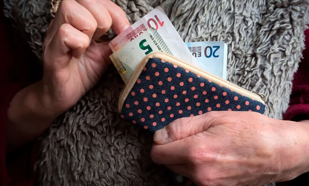 ΕΦΚΑ: Άνοιξε ο δρόμος για συνταξιοδότηση με κάτω από 4.500 ένσημα ΕΦΚΑ: Άνοιξε ο δρόμος για συνταξιοδότηση με κάτω από 4.500 ένσημα