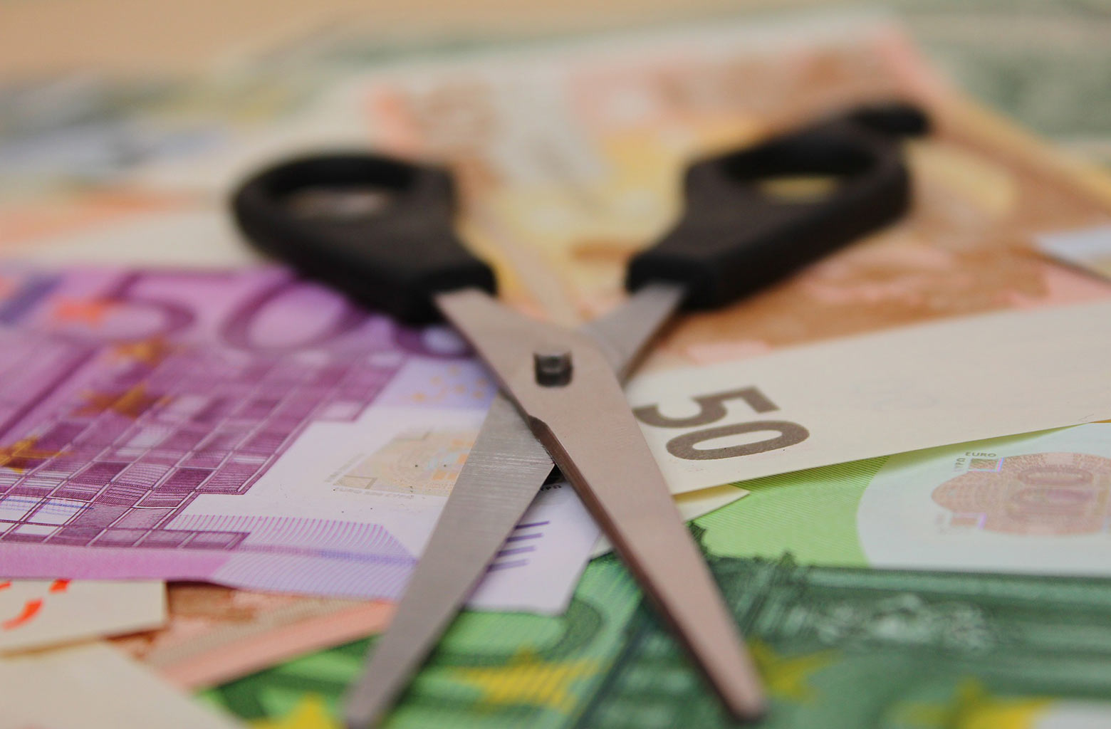 Tι πρέπει να γνωρίζουν οι δανειολήπτες για τα “κόκκινα δάνεια”- Πώς να τα ρυθμίσουν