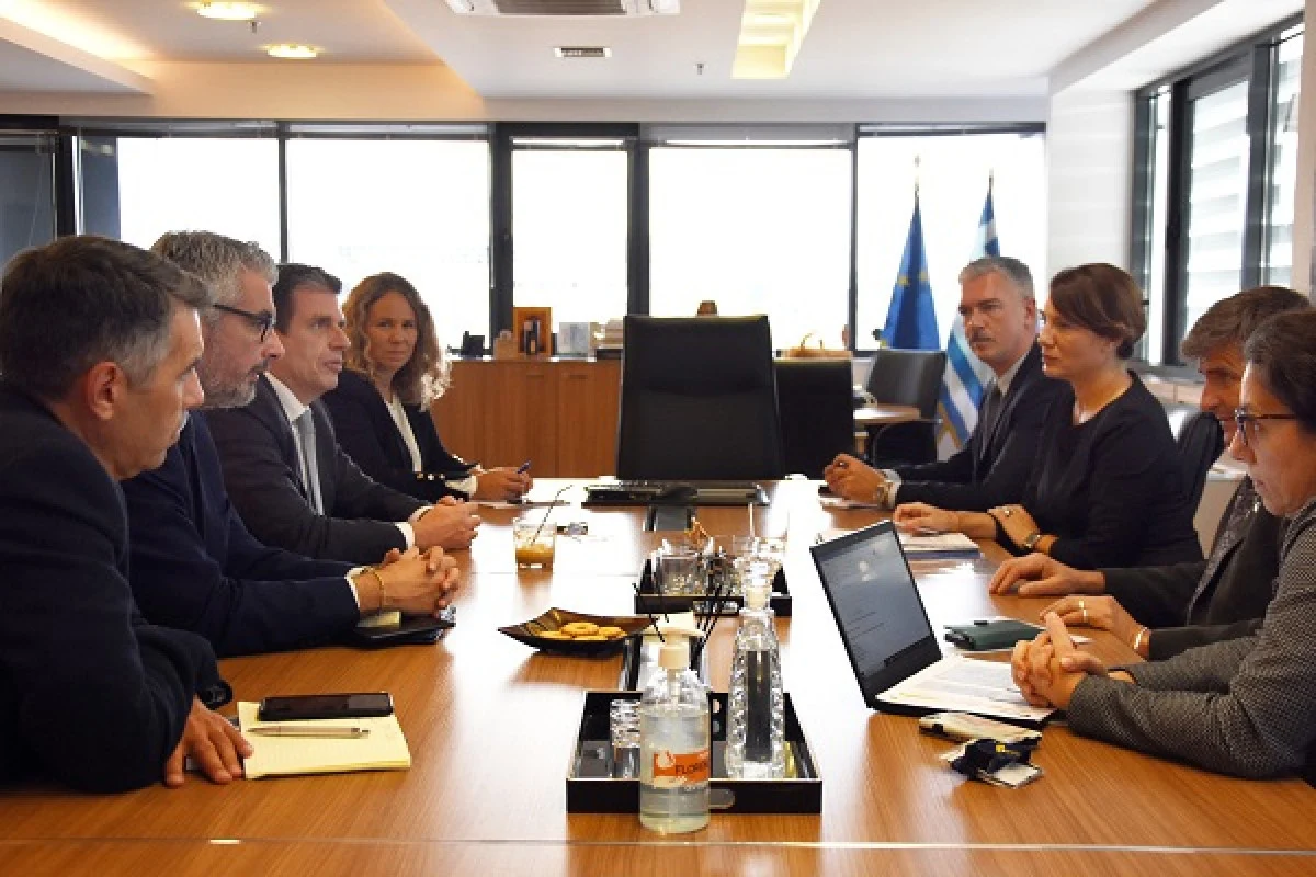 Ενισχύει την παρουσία της στην Ελλάδα η Ευρωπαϊκή Υπηρεσία Ασύλου Ενισχύει την παρουσία της στην Ελλάδα η Ευρωπαϊκή Υπηρεσία Ασύλου