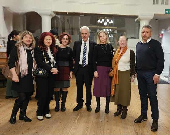 Έκθεση “Σουφλί & Μετάξι” στην Στοκχόλμη της Σουηδίας Έκθεση “Σουφλί & Μετάξι” στην Στοκχόλμη της Σουηδίας