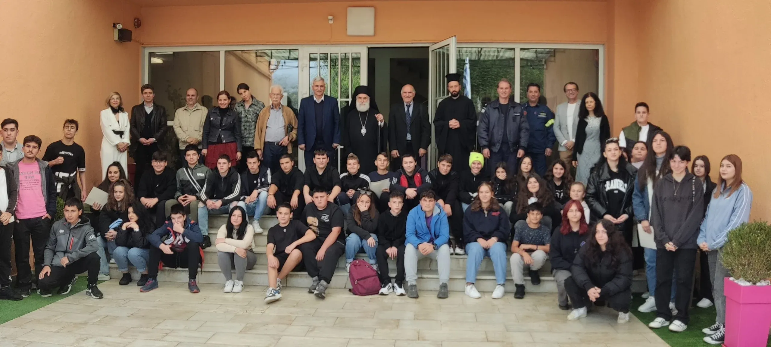 Έπαινοι και χρηματικά βραβεία σε μαθητές του Γυμνασίου και Λυκείου Σταυρούπολης Έπαινοι και χρηματικά βραβεία σε μαθητές του Γυμνασίου και Λυκείου Σταυρούπολης