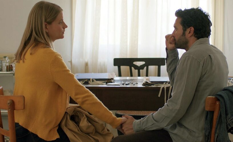 Η Παραλία: Στην Αθήνα η Υπατία- Νέες ανατροπές με τον Χάρι Η Παραλία: Στην Αθήνα η Υπατία- Νέες ανατροπές με τον Χάρι