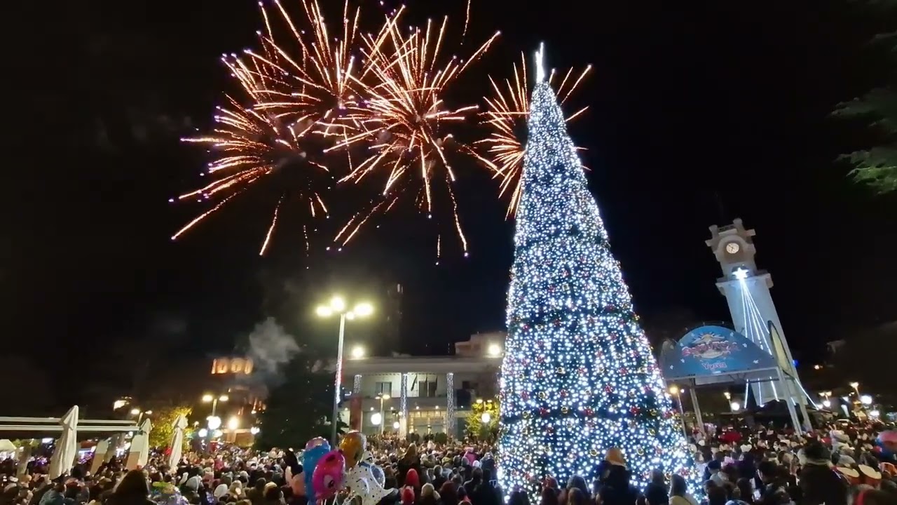 Ξάνθη:  Συναυλία του Γιώργου και της Κατερίνα Κακοσαίου  στη φωταγώγηση του χριστουγεννιάτικου δέντρου
