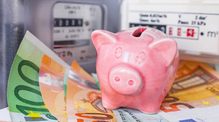 Μειώσεις έως 41% στα τιμολόγια των παρόχων ηλεκτρικού ρεύματος, για τον Δεκέμβριο Μειώσεις έως 41% στα τιμολόγια των παρόχων ηλεκτρικού ρεύματος, για τον Δεκέμβριο