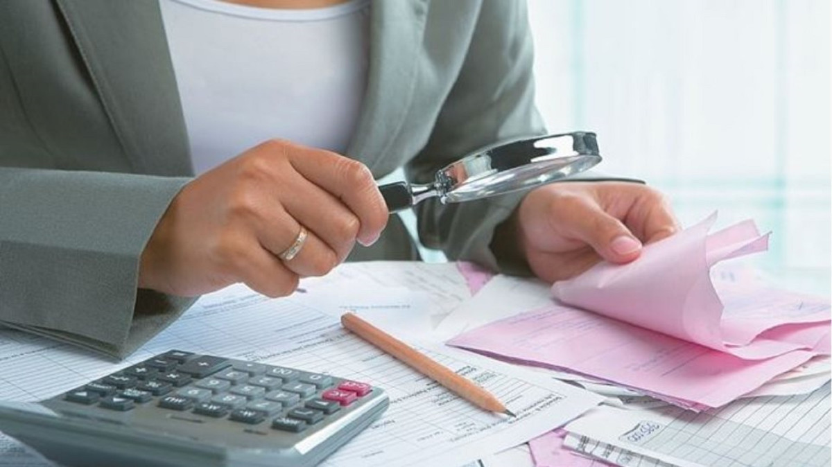 AAΔΕ: Στη “φάκα” 1.500 “δήθεν” φτωχοί – Οι πρώτες κλήσεις για «ακάλυπτες» δαπάνες AAΔΕ: Στη “φάκα” 1.500 “δήθεν” φτωχοί – Οι πρώτες κλήσεις για «ακάλυπτες» δαπάνες