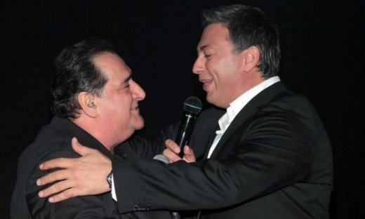 Βασίλης Καρράς: To “μυθικό” τραγούδι που έγραψε μέσα απ’ την εντατική και θα το τραγουδήσει ο Νίκος Μακρόπουλος Βασίλης Καρράς: To “μυθικό” τραγούδι που έγραψε μέσα απ’ την εντατική και θα το τραγουδήσει ο Νίκος Μακρόπουλος