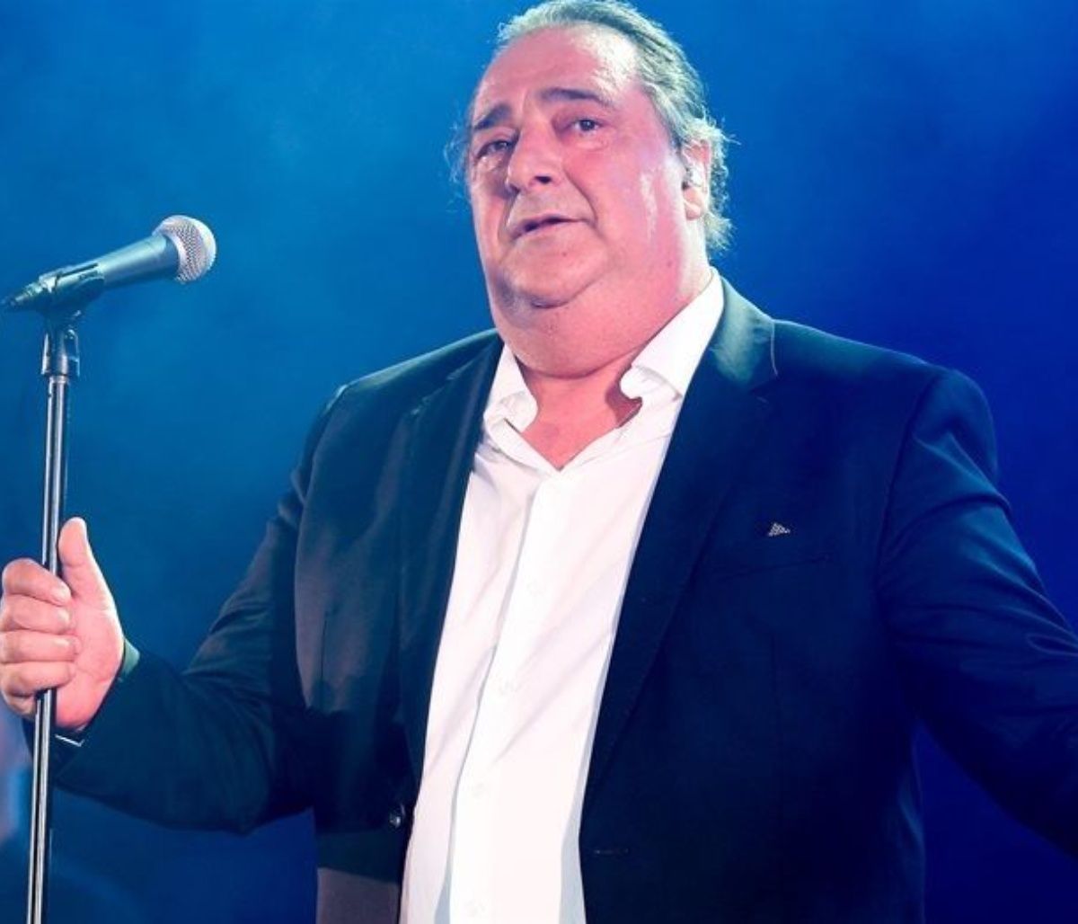 Βασίλης Καρράς: Σε λαϊκό προσκήνυμα η σωρός του- Πού θα γίνει η κηδεία-Το ξεχωριστό “αντίο” της κόρης του Βασίλης Καρράς: Σε λαϊκό προσκήνυμα η σωρός του- Πού θα γίνει η κηδεία-Το ξεχωριστό “αντίο” της κόρης του