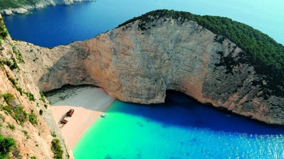 Διαμαρτυρία κατοίκων Ζακύνθου: “Ζητάμε την απελευθέρωση των κατεχόμενων 15.000 χιλ. στρεμμάτων στην περιοχή του “Ναυαγίου” Διαμαρτυρία κατοίκων Ζακύνθου: “Ζητάμε την απελευθέρωση των κατεχόμενων 15.000 χιλ. στρεμμάτων στην περιοχή του “Ναυαγίου”