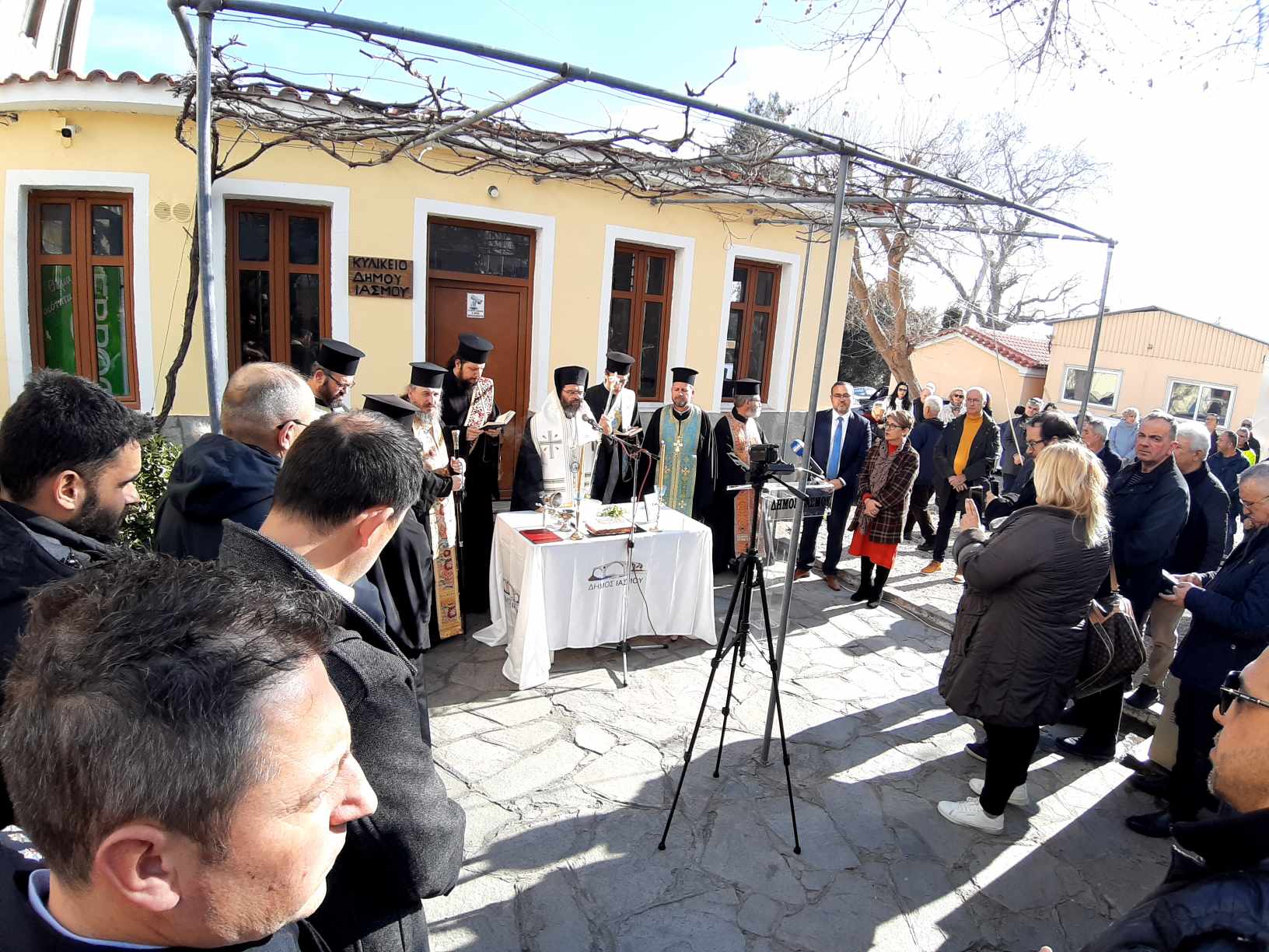 Δήμος Ιάσμου : Αγιασμός και βασιλόπιτα με μήνυμα ενότητας από τον Δήμαρχο Ιμάμ Τζανέρ (fotos- video) Δήμος Ιάσμου : Αγιασμός και βασιλόπιτα με μήνυμα ενότητας από τον Δήμαρχο Ιμάμ Τζανέρ (fotos- video)