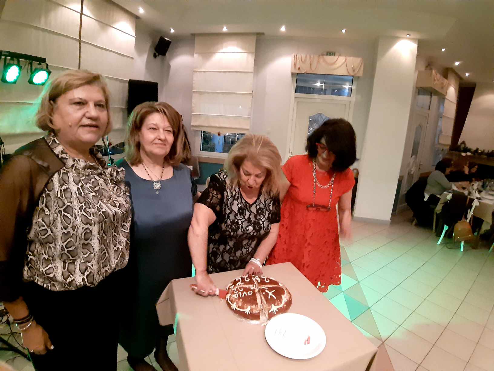 Ο Σύλλογος Συνοικισμού Σταθμού Κομοτηνής έκοψε την βασιλόπιτά του (φωτος+videos) Ο Σύλλογος Συνοικισμού Σταθμού Κομοτηνής έκοψε την βασιλόπιτά του (φωτος+videos)