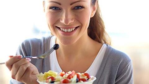 Ποια είναι η τροφή που μειώνει τον κίνδυνο θανάτου από άνοια, σύμφωνα με ιατρική έρευνα Ποια είναι η τροφή που μειώνει τον κίνδυνο θανάτου από άνοια, σύμφωνα με ιατρική έρευνα