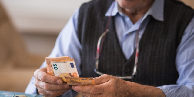 Νέο πιλοτικό πρόγραμμα για συνταξιούχους -Το Υπουργείο πάει στον πολίτη κι όχι ο πολίτης στο υπουργείο Νέο πιλοτικό πρόγραμμα για συνταξιούχους -Το Υπουργείο πάει στον πολίτη κι όχι ο πολίτης στο υπουργείο
