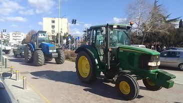 Κινητοποίηση διαμαρτυρίας αγροτών (και) στην Κομοτηνή (video) Κινητοποίηση διαμαρτυρίας αγροτών (και) στην Κομοτηνή (video)