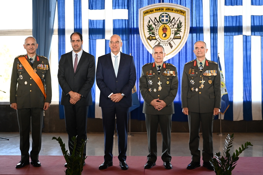 Τελετή Παράδοσης – Παραλαβής Καθηκόντων Αρχηγού ΓΕΣ Τελετή Παράδοσης – Παραλαβής Καθηκόντων Αρχηγού ΓΕΣ