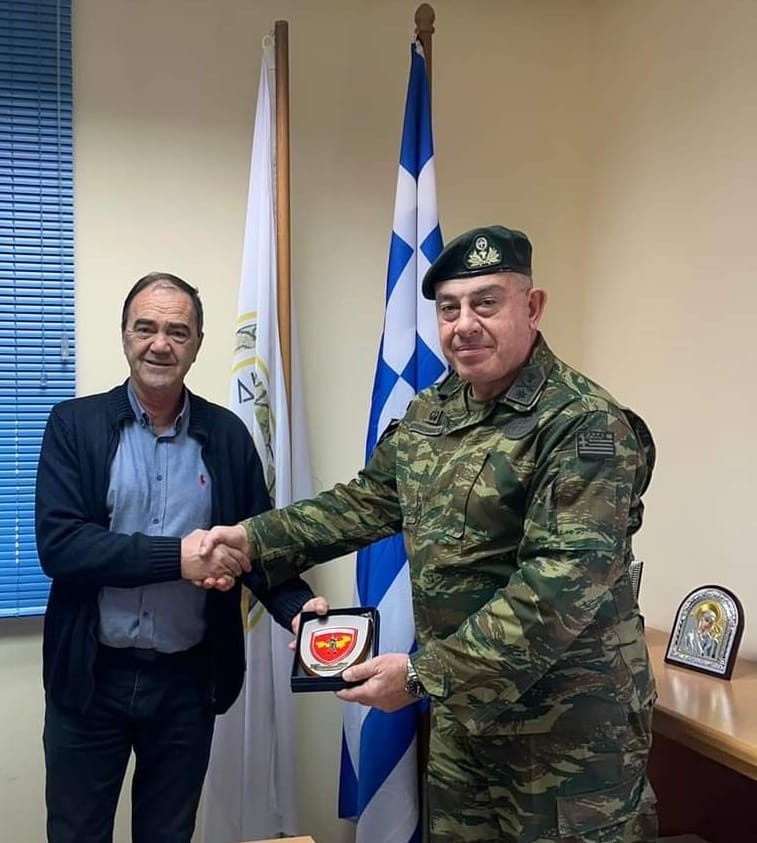 Ο Απόστολος Ιωάννου συναντήθηκε με το Διοικητή της 29ης Μ/Τ Πεζικού “Πόγραδετς” Ο Απόστολος Ιωάννου συναντήθηκε με το Διοικητή της 29ης Μ/Τ Πεζικού “Πόγραδετς”