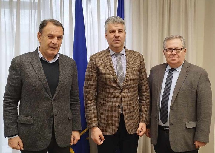 Ο Χριστόδουλος Τοψίδης συναντήθηκε με το βουλευτή Καβάλας Νίκο Παναγιωτόπουλο Ο Χριστόδουλος Τοψίδης συναντήθηκε με το βουλευτή Καβάλας Νίκο Παναγιωτόπουλο