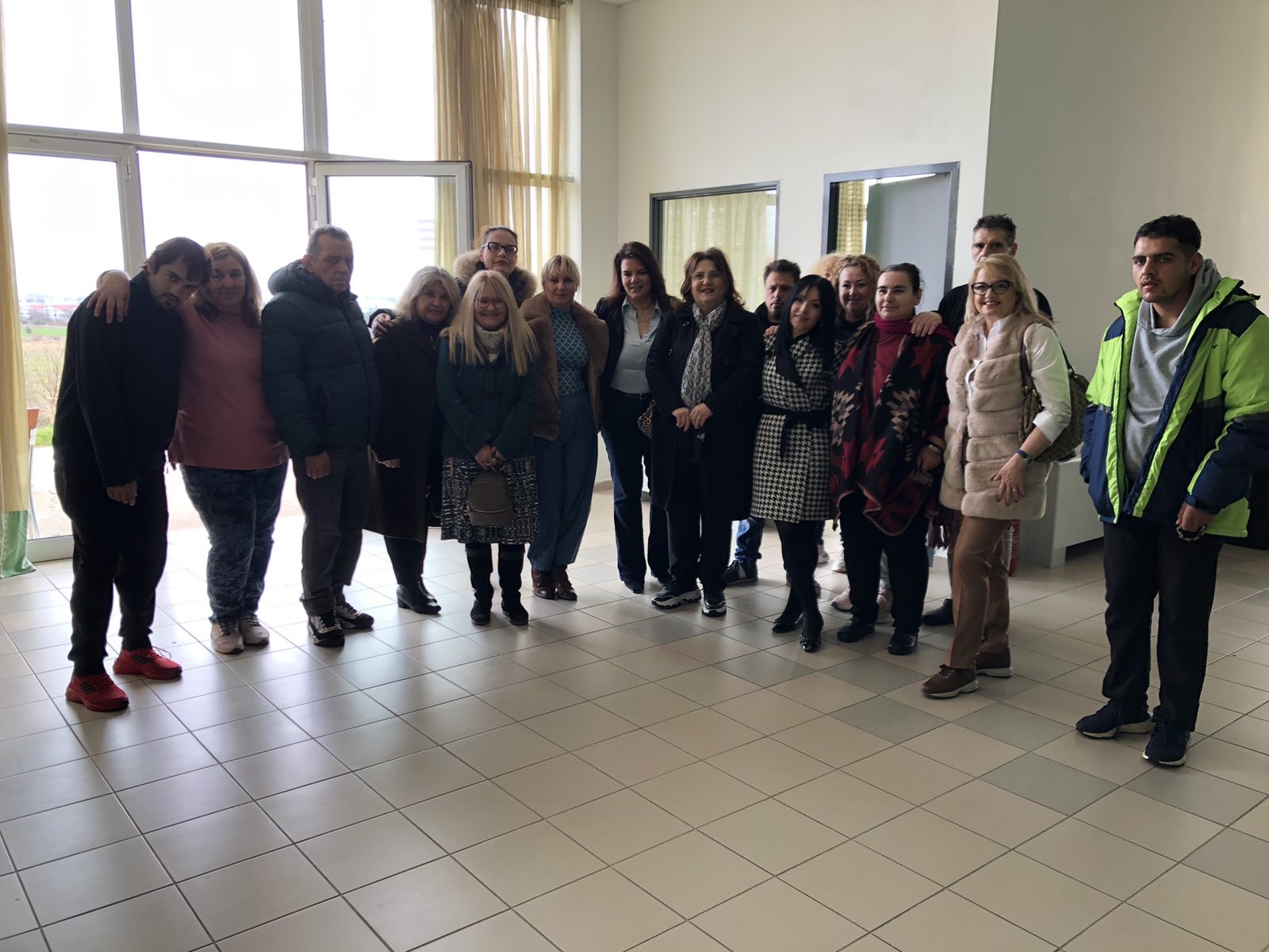 Κομοτηνή: Προσφορά ειδών κηπουρικής στο οικοτροφείο ΙΚΕΛΟΣ από τις “Θυγατέρες της Πηνελοπης” Κομοτηνή: Προσφορά ειδών κηπουρικής στο οικοτροφείο ΙΚΕΛΟΣ από τις “Θυγατέρες της Πηνελοπης”