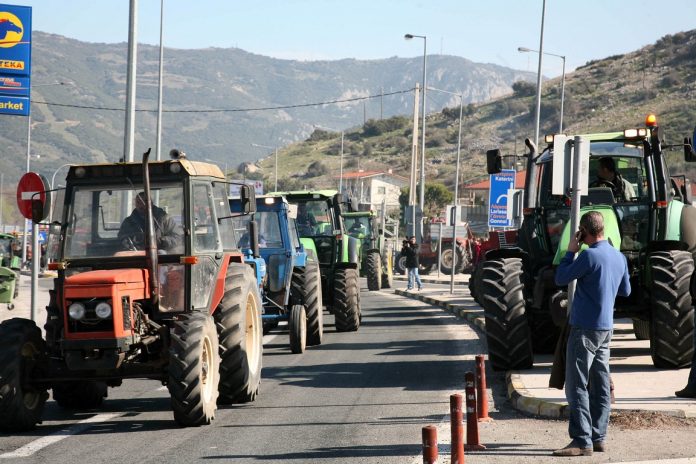 Aγροτικό μέτωπο: Στριμώχνεται η κυβέρνηση!-Ανυποχώρητοι οι αγρότες για πάνω από 30 μέρες στα μπλόκα..