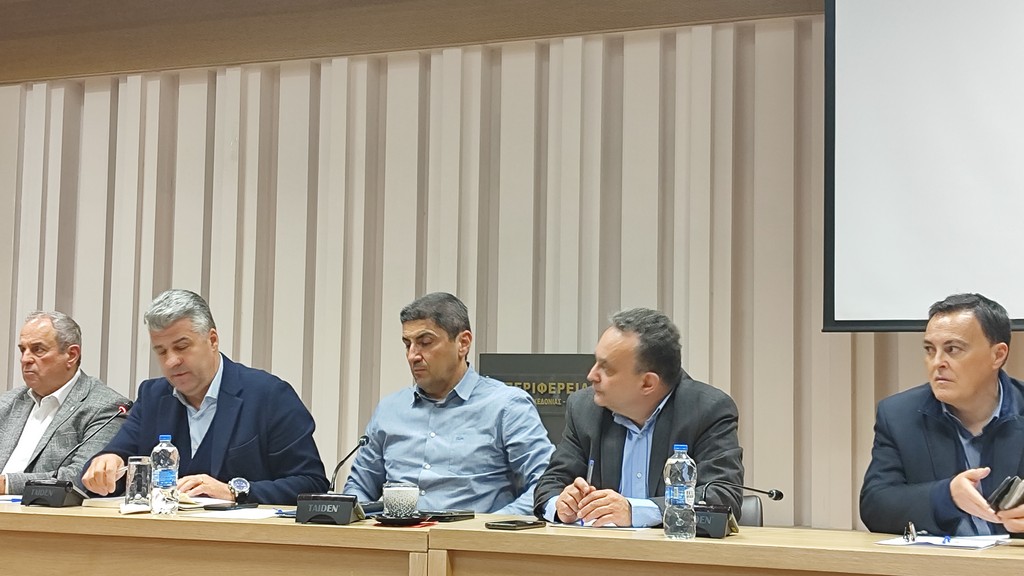 Αυγενάκης από Κομοτηνή: “Υπάρχουν ομάδες εργασίας που εργάζονται για τα προβλήματα των αγροτών και θα δοθούν λύσεις!”». Αυγενάκης από Κομοτηνή: “Υπάρχουν ομάδες εργασίας που εργάζονται για τα προβλήματα των αγροτών και θα δοθούν λύσεις!”».