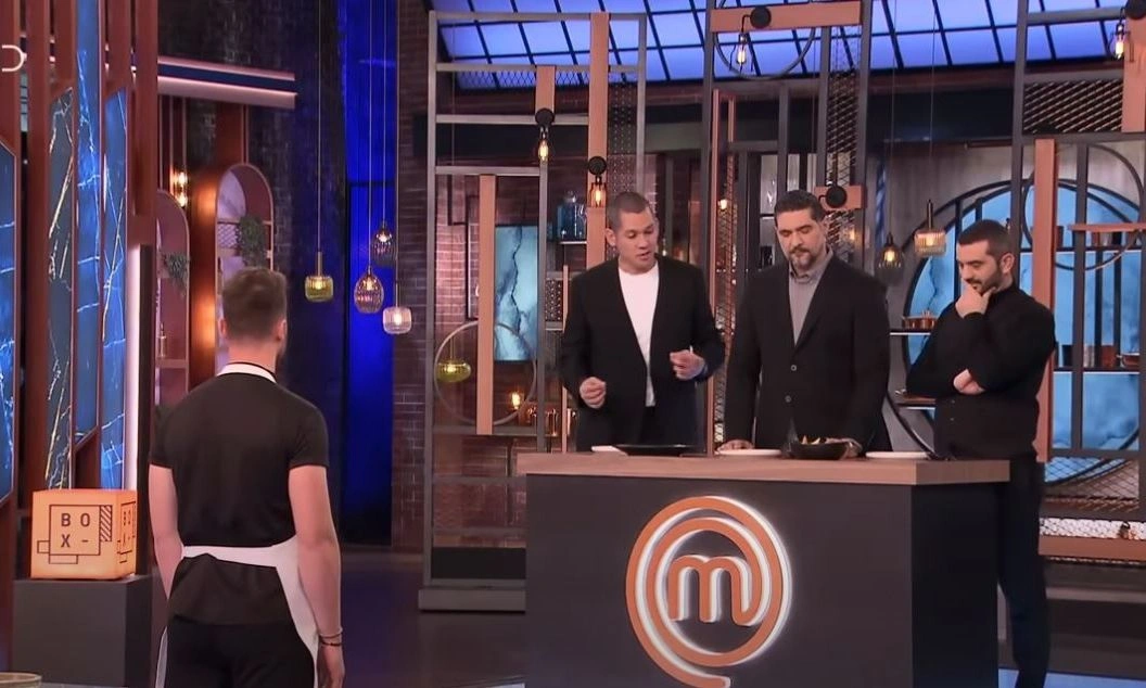 MasterChef 2024: Οι υποομάδες, τα νεύρα, ο πρώτος υποψήφιος και αυτός που πήρε το χιλιάρικο MasterChef 2024: Οι υποομάδες, τα νεύρα, ο πρώτος υποψήφιος και αυτός που πήρε το χιλιάρικο