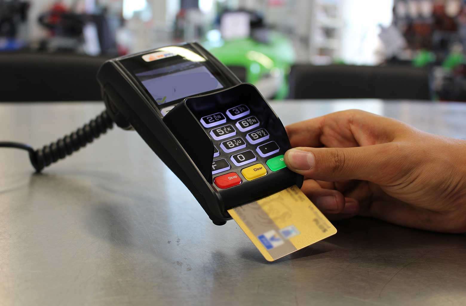 POS: Αυστηρές κυρώσεις στους παρόχους που δεν θα αναβαθμίσουν τα λογισμικά των μηχανημάτων POS: Αυστηρές κυρώσεις στους παρόχους που δεν θα αναβαθμίσουν τα λογισμικά των μηχανημάτων