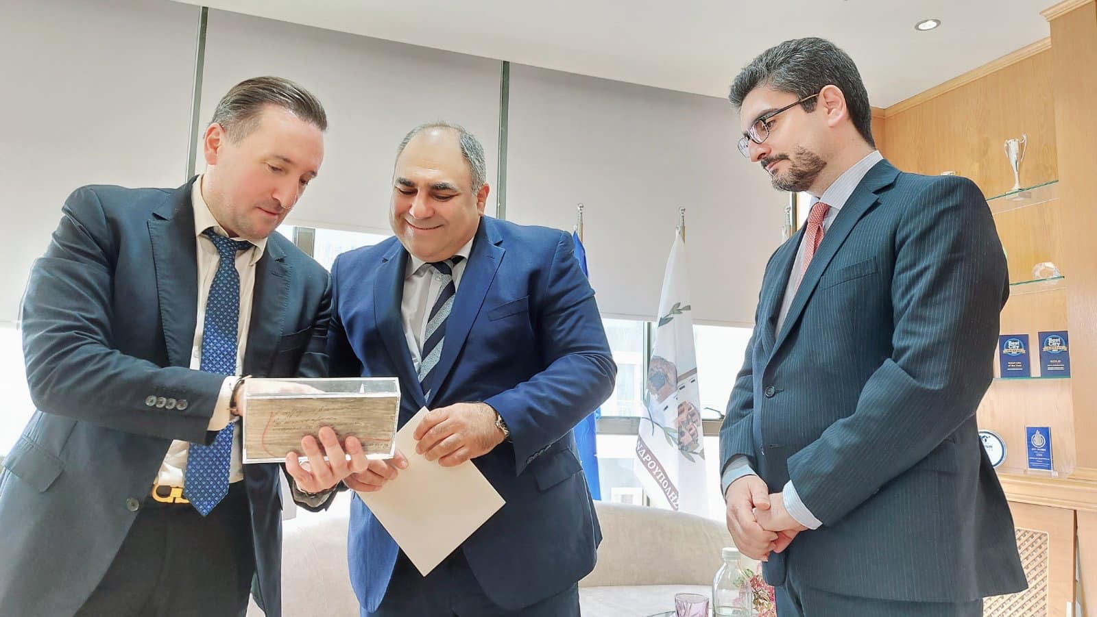 Ο Γιάννης Ζαμπούκης συναντήθηκε με τον Πρέσβη της Κυπριακής Δημοκρατίας Ο Γιάννης Ζαμπούκης συναντήθηκε με τον Πρέσβη της Κυπριακής Δημοκρατίας