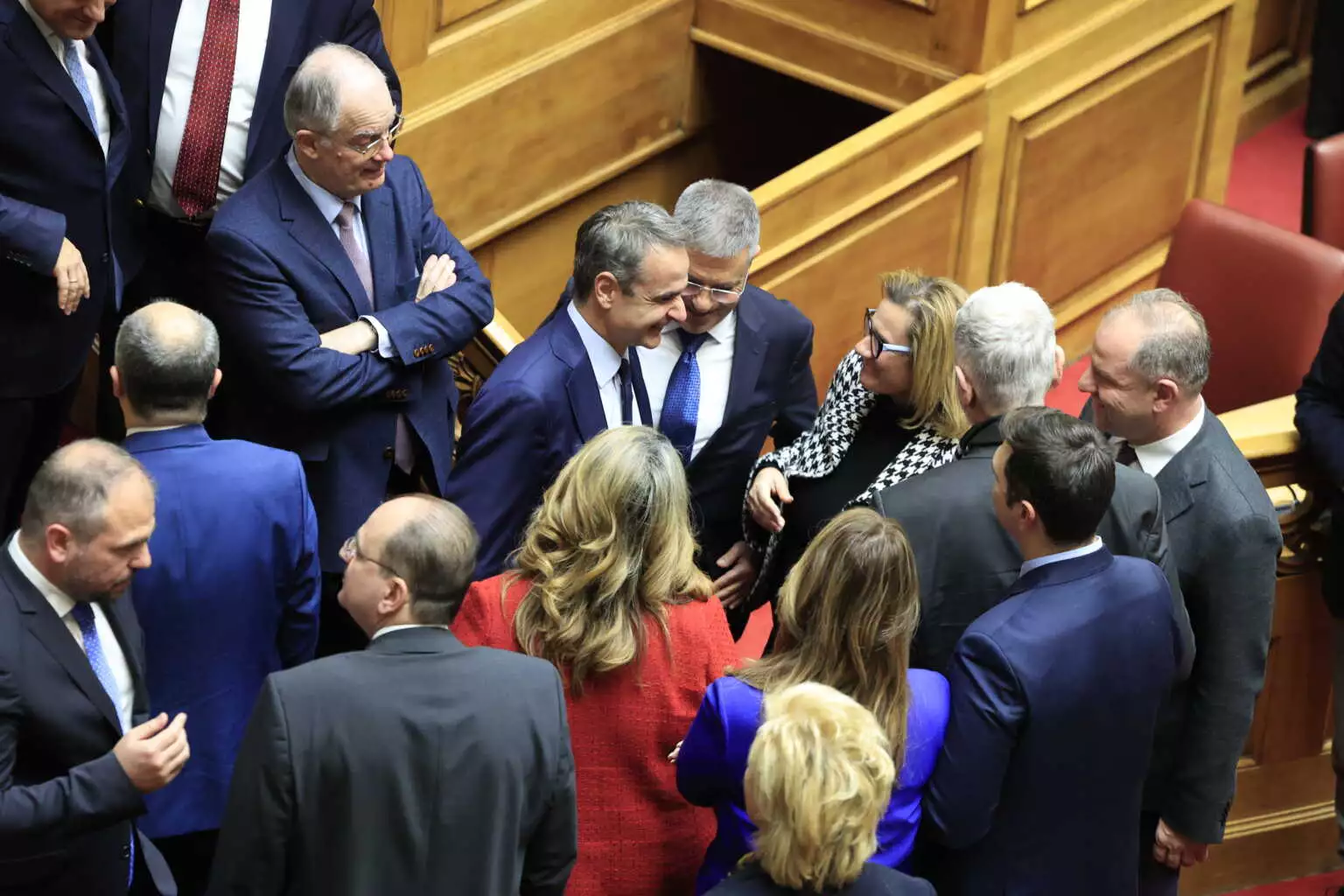 Υπερψηφίστηκε με 176 «ναι» το νομοσχέδιο για το γάμο των ομόφυλων ζευγαριών Υπερψηφίστηκε με 176 «ναι» το νομοσχέδιο για το γάμο των ομόφυλων ζευγαριών