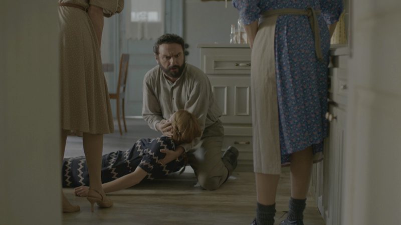 Το Προξενιό της Ιουλίας: Στο νοσοκομείο η Ιουλία- Φόβος για την εγκυμοσύνη! Το Προξενιό της Ιουλίας: Στο νοσοκομείο η Ιουλία- Φόβος για την εγκυμοσύνη!