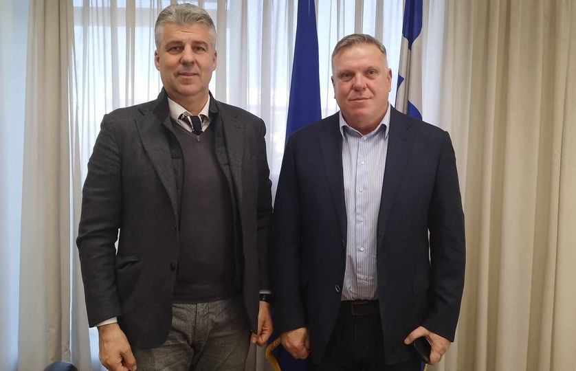 Στον Περιφερειάρχη ΑΜ-Θ ο Τομεάρχης Άμυνας του ΠΑΣΟΚ – ΚΙΝΑΛ Γιώργος Πεταλωτής Στον Περιφερειάρχη ΑΜ-Θ ο Τομεάρχης Άμυνας του ΠΑΣΟΚ – ΚΙΝΑΛ Γιώργος Πεταλωτής