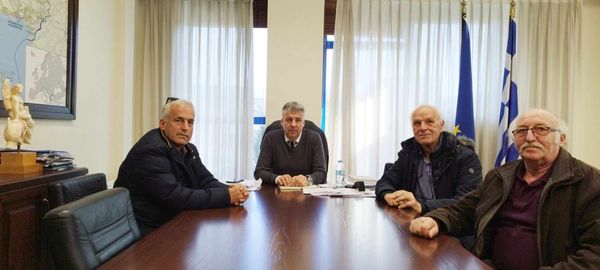 Ο Χριστόδουλος Τοψίδης συναντήθηκε με τη διοίκηση του ΤΟΕΒ Χρυσούπολης Ο Χριστόδουλος Τοψίδης συναντήθηκε με τη διοίκηση του ΤΟΕΒ Χρυσούπολης