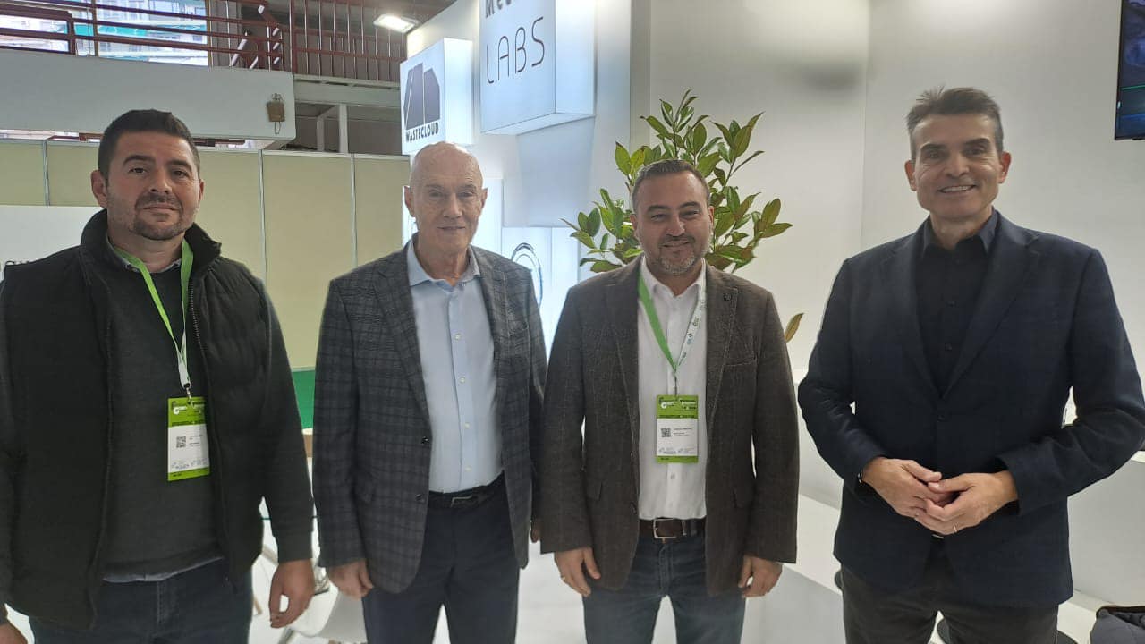 O Δήμαρχος Ιάσμου στην 2η Διεθνή Έκθεση για την Κυκλική Οικονομία στη Θεσσαλονίκη (φωτος) O Δήμαρχος Ιάσμου στην 2η Διεθνή Έκθεση για την Κυκλική Οικονομία στη Θεσσαλονίκη (φωτος)