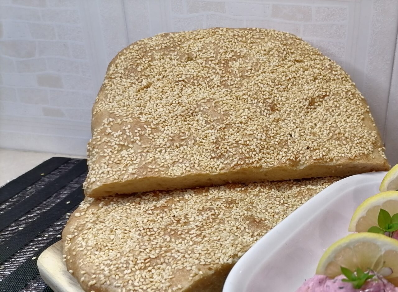 Τι συμβολίζει η λαγάνα που τρώμε την Καθαρά Δευτέρα Τι συμβολίζει η λαγάνα που τρώμε την Καθαρά Δευτέρα