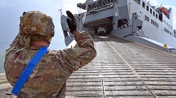 Απόβαση χερσαίων στρατιωτικών τμημάτων των ΗΠΑ στο λιμάνι Αλεξανδρούπολης